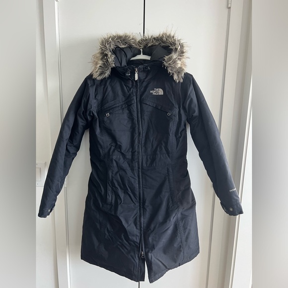The North Face Women’s Arctic Parka size small - Picture 4 of 4